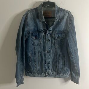 Large Levi’s Jeans Jacket